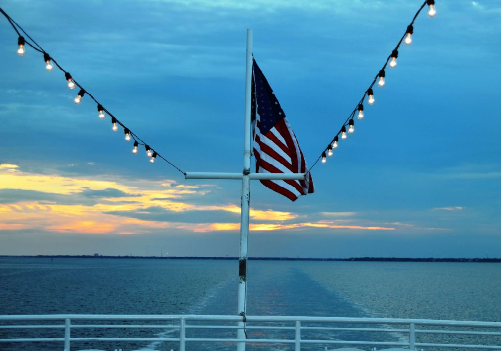 Things to do in Destin Florida for 4th of July Fireworks Dinner Cruise