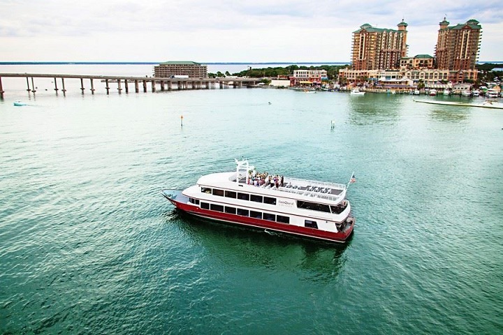 Top Things to Do on Spring Break in Destin | SOLARIS Cruises